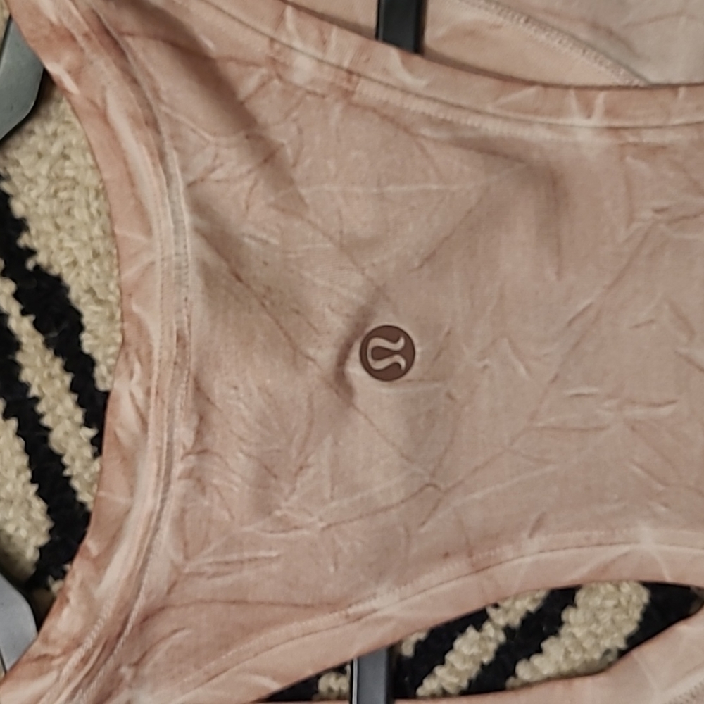 Lululemon Love Tank size 6 - Picture 6 of 7